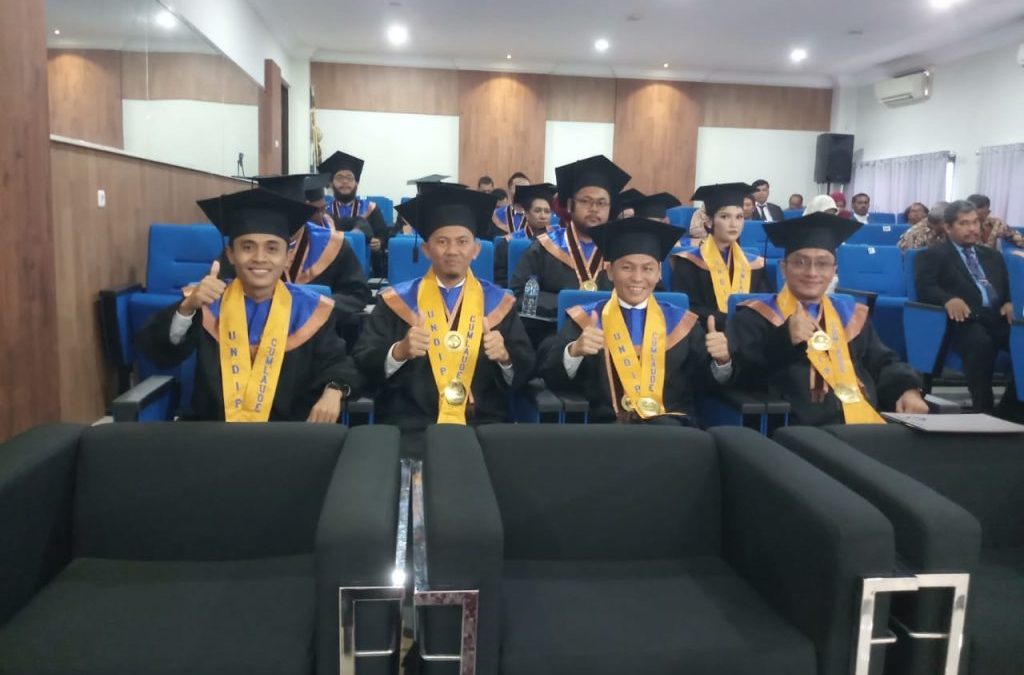 Graduate School Graduation Ceremony Diponegoro University 174th period of the information systems doctoral study program