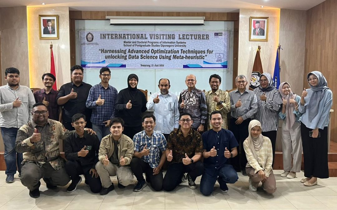 Presenting Resource Persons from Malaysia, DSI Undip Holds International Visiting Lecturer