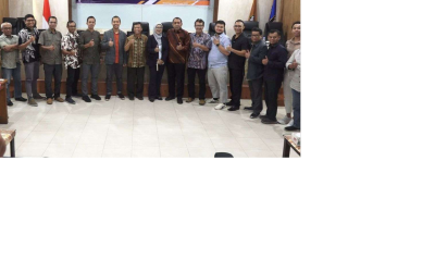 DSI Undip Holds Visiting Professor, Invites Malaysian Academics